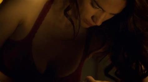 Nude Video Celebs Melanie Scrofano Sexy Wynonna Earp S E