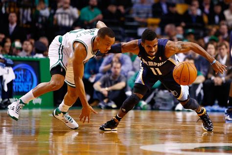 the boston celtics can t overcome their slow start lose to the memphis grizzlies 100 93