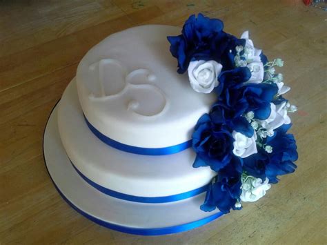 Simple Ivory And Royal Blue Wedding Cake 2 Tiers Made By Samantha
