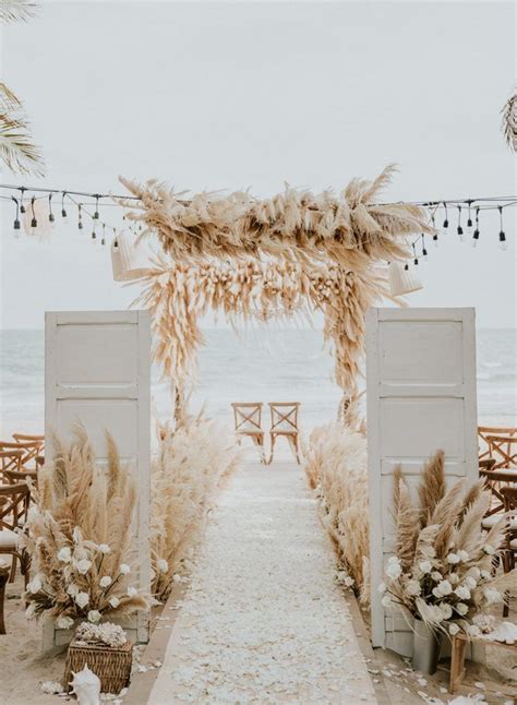 25 Intimate Boho Themed Summer Beach Wedding Ideas