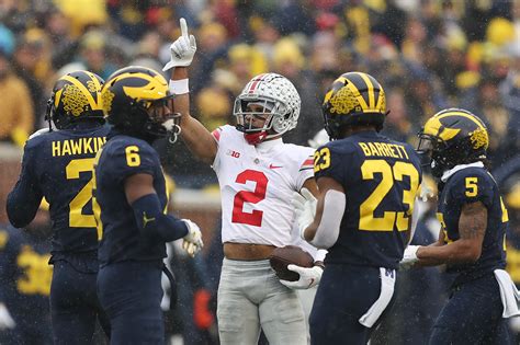 Chaos Unfolds Between Michigan Ohio State In The Tunnel After Halftime