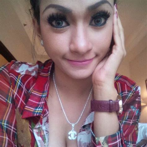 New Sexy Model Gallery Galeri Foto Foto Cantik Amel Alvi