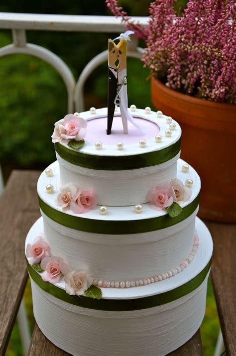 They are sure to wow at any birthday or holiday party! Pin van Ibolya Olasz op Wedding | Geld cadeau bruiloft ...