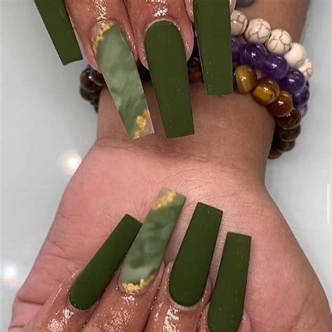 30 Beautiful Acrylic Nail Designs For 2021 Green Acrylic Nails