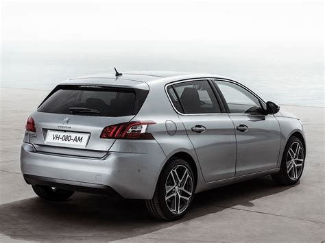 Fresh 2014 Peugeot 308 Photos Leaked Shed New Light On French Compact