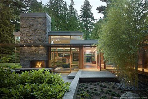 Mid Century Modern Home With A Nature Backdrop Mid Century Modern