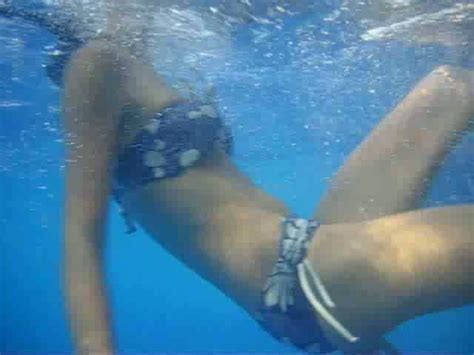 Underwater Homemade Video My Girlfriend S Big Ass In Bikini Undies Video