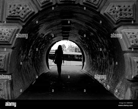 Arch Woman Walking Silhouette Black And White Stock Photos And Images Alamy