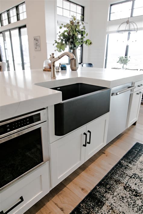 30 black and white kitchen design ideas. SMI Modern Farmhouse Kitchen and Dining Nook - Sita ...