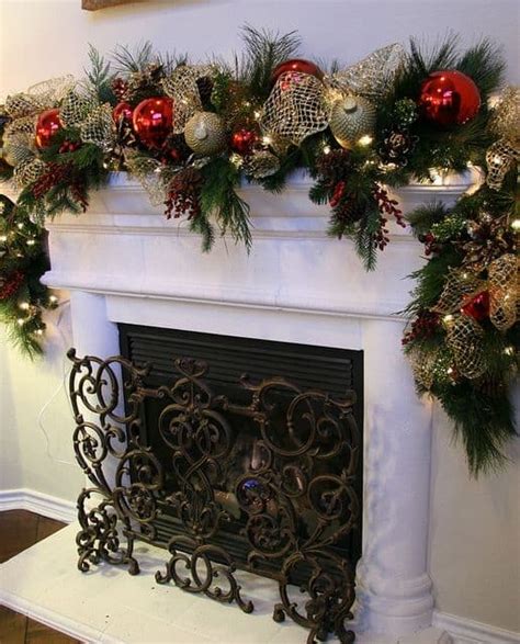 Unexpected & bright, and christmas porch decorations: 19 Mantel Christmas Decorating Ideas To Make Your Home ...