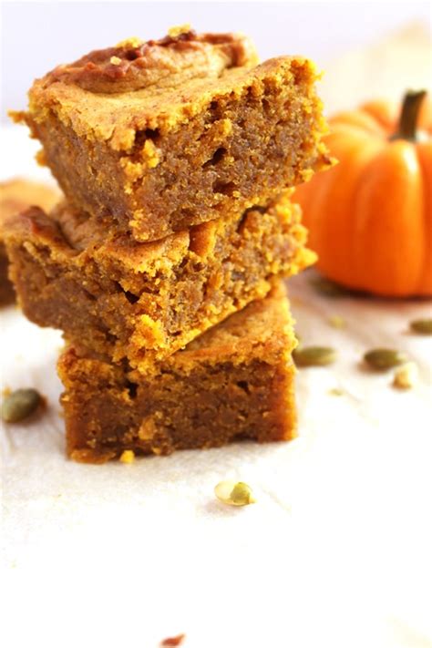 Pumpkin Spice Blondies Broke Foodies