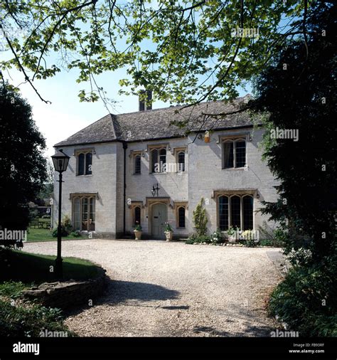 Old Country House Hi Res Stock Photography And Images Alamy