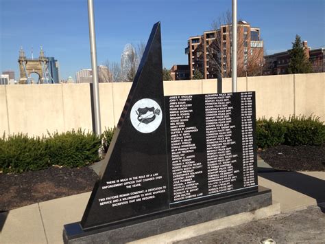 Northern Kentucky Police Memorial repaired, rededicated in Covington ...