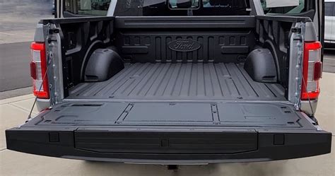 How To Remove Tailgate On Ford F 150