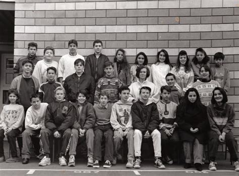 Photo de classe 4e D de 1993, Collège Gaston Defferre  Copains d'avant