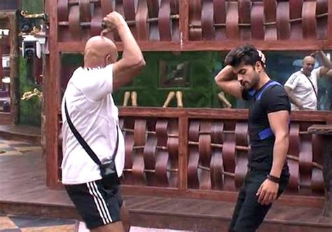 Bigg Boss 8 Day 68 Diandra And Gautam Locked In The Bathroom Reene Becomes The New Captain
