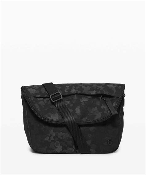 Lululemon All Night Festival Bag *5L - Fragment Camo ...