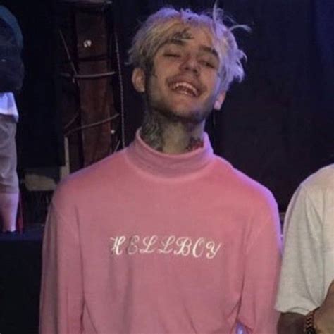 Pin By Mianora On Lil Peep Lil Peep Hellboy Rappers Singer