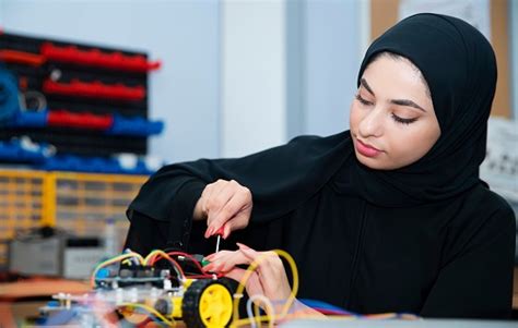 Maybe you would like to learn more about one of these? جامعة الإمارات تستعد لإنشاء مختبرات تواكب متطلبات الذكاء ...