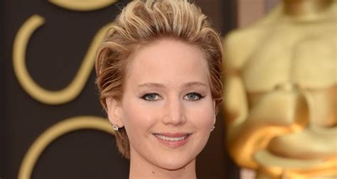 Jennifer Lawrence Beats Rihanna To Title Of Fhms Sexiest Woman In The
