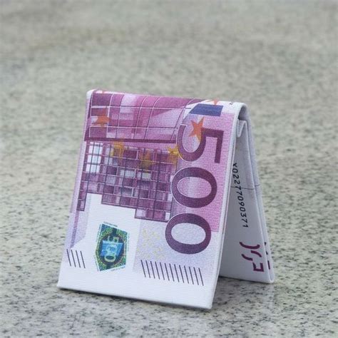 Moreover, we added the list of the most popular conversions for visualization and the history table with exchange rate diagram for 500 euro (eur) to malaysian ringgit (myr) from tuesday, 08/06/2021 till tuesday, 01/06/2021. 500 Euro Şeklinde Cüzdan - Hediyemen.com