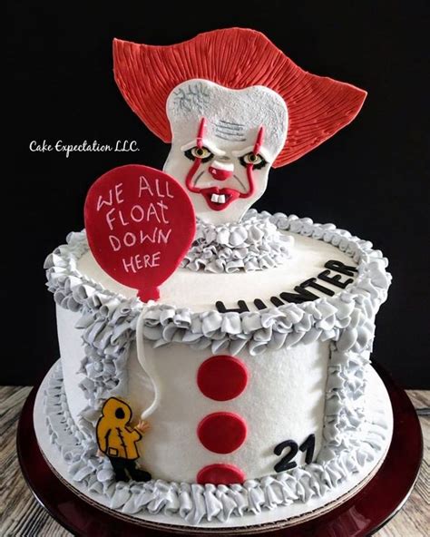It Pennywise Clown Cake Clown Cake Scary Cakes Halloween Cakes