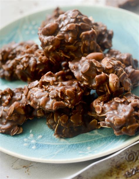 Combine both flours, salt and baking soda in a medium bowl. Weight Watchers No Bake Chocolate Peanut Butter Cookie ...