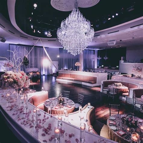 This Is How To Get Married In Vegas | Las vegas wedding venue, Vegas