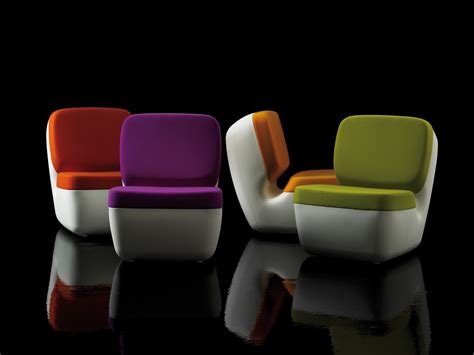 Today modern chairs are inspired by the iconic chairs designed during the xxs century. 10 Iconic Chair Designs from the 2000s