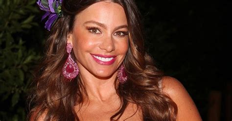 Curvy Celebs Pics Of Sofia Vergara Celebrating Her 40th