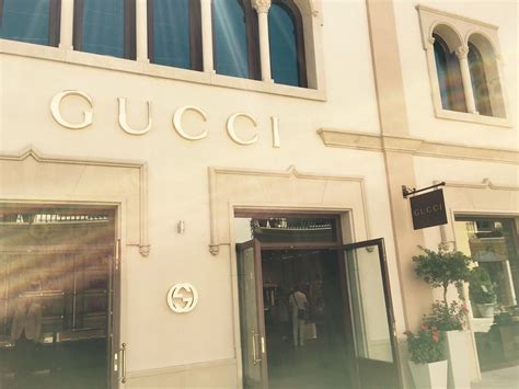 Gucci Store In Barcelona Luxury Italian Fashion Brand Gucci Store