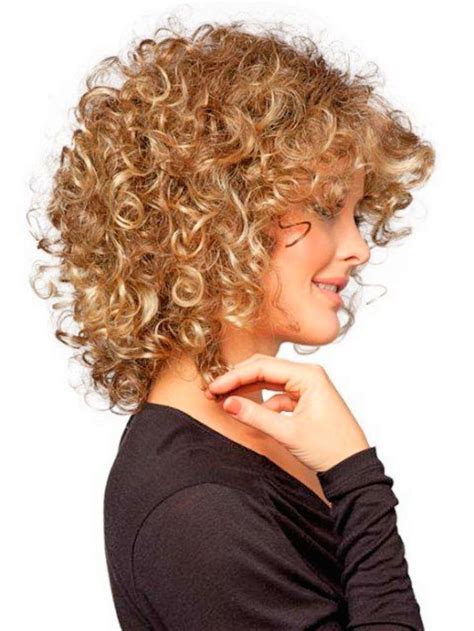 To make your locks look full and bouncy you need to put some effort into styling. 21 Gorgeous Hairstyles For Fine Curly Hair - Feed Inspiration