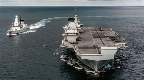 Today the netherlands will become one of the first nations to announce theyâ intendâ to sail alongside aircraft carrier hms queen elizabeth duringâ her first deployment in 2021. Grupa lotniskowcowa HMS Queen Elizabeth popłynie do ...