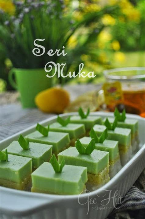 #kuihserimuka #pulutsekaya #kuihputrisalat #kuihkuih seri muka, kuih salat or pulut sekaya, is one of malaysians favourite sweet, creamy and salty dessert. Seri muka jagung recipes - seri muka jagung recipe