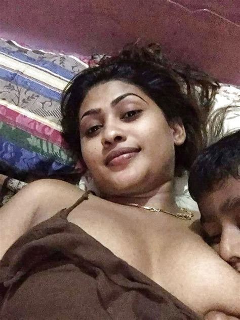 裸のスリランカの女性 ポルノ写真