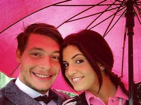 143,036 likes · 52 talking about this. Belotti e la moglie Giorgia: la decisione sul figlio e la ...