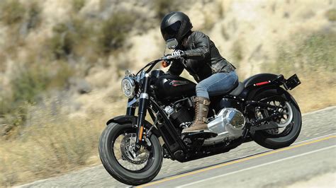 First Ride 2018 Harley Davidson Softail Slim