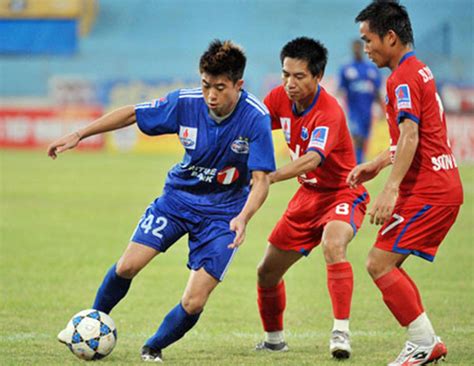 Lee nguyễn hoàn thành cách ly và có thể ra mắt clb tp.hcm ngay tại vòng 2 v.league. Lee Nguyễn sẵn sàng xuất hiện tại V.League 2021