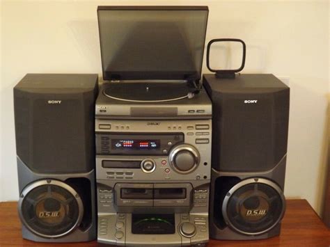 Looking for a budget turntable to play your vinyl records? Sony stereo system comprising turntable, music centre with radio, cd player and cassette player ...