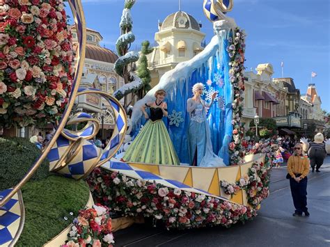 Disney Festival Of Fantasy Parade Sidisney