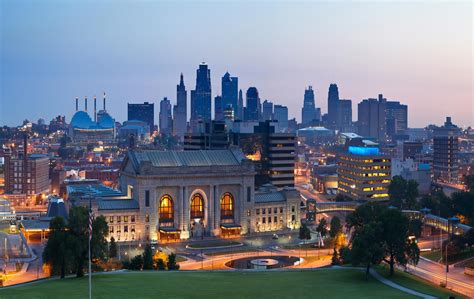 Kansas city is a large, major midwestern metropolitan area that spreads across the border of missouri and kansas and has a population of around 2 million. Executive Search Kansas City | Cornerstone International Group