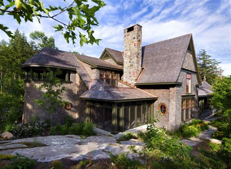 Beautiful Canadian Cottage Features Delicious Details On Lake Muskoka