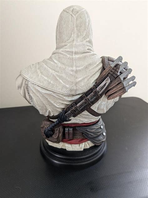 Assassin S Creed ALTAIR Ibn La Ahad Legacy Collection Statue Bust 19cm
