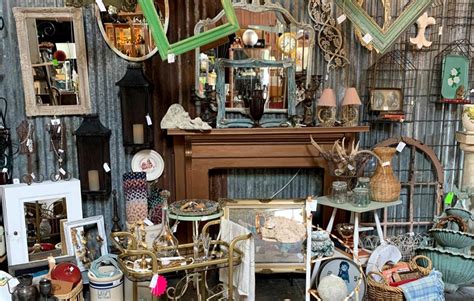 Antique Stores Near Me [Locator Map + Guide + FAQ]