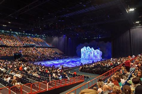 Disney On Ice Review Dare To Dream 2015