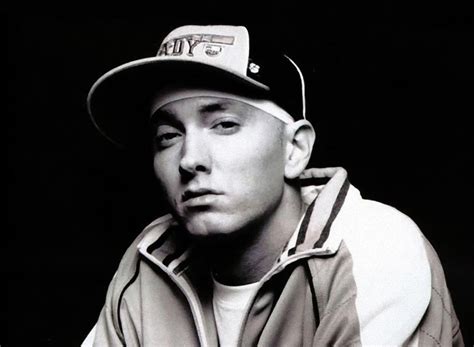Celebrity Eminem - Weight, Height and Age