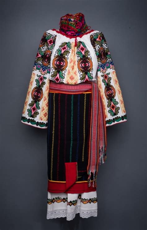 Costume Populare Romanesti Bucovina Si Moldova