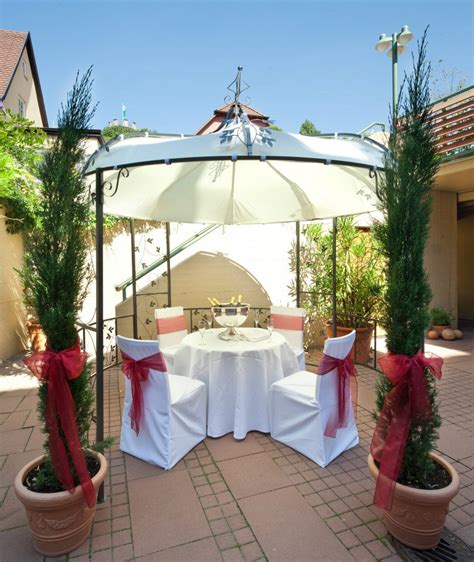 Hotel is located in 730 m from the centre. Romantik Hotel - Restaurant Walk'sches Haus in Weingarten