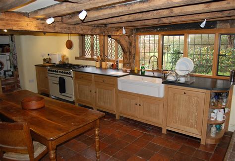 Fitted kitchen cabinets kent all division building. Handmade Kitchen Cabinets | Andrew Gibbens Furniture LTD