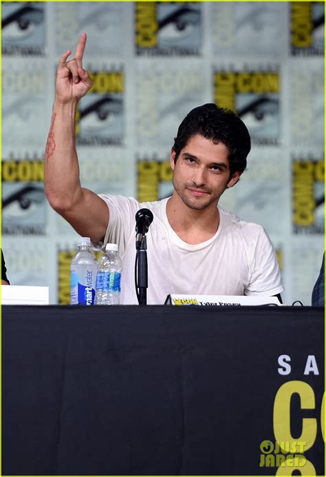 Photo Tyler Posey Does Flashdance Wet T Shirt Dance For Comic Con 11